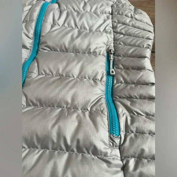 PATAGONIA Hyvent Women Down Sweater Vest Size Small Grey/Turquoise style 84628 - Picture 3 of 11